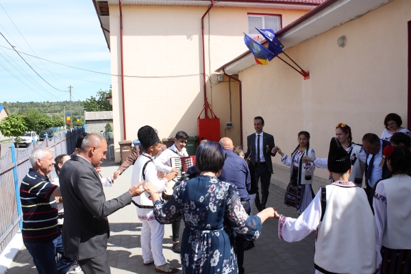 Înfrățirea comunelor Ghidigeni și Zagarancea 20 mai 2022 - Vizitarea obiectivelor de investiții - Școala Tălpigi