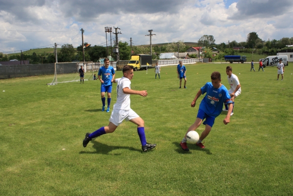 Campionat de fotbal - 21 mai 2017, Ghidigeni (foto 13)